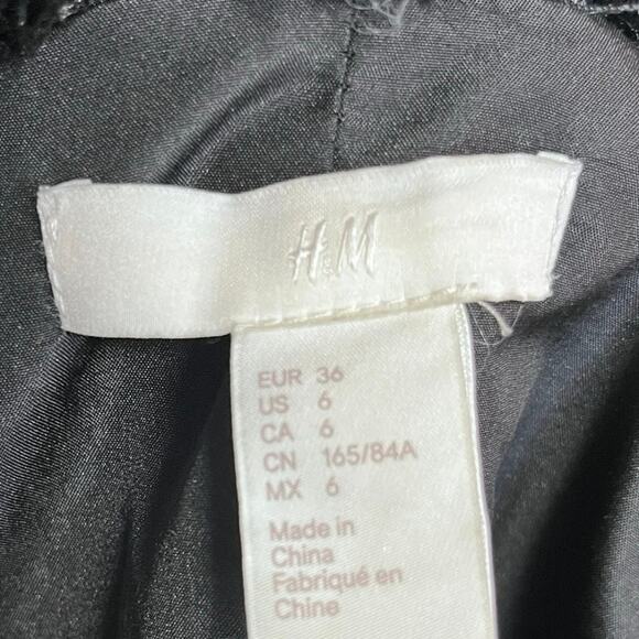 H&M- FAUX FUR COAT-6 - Picture 5 of 5